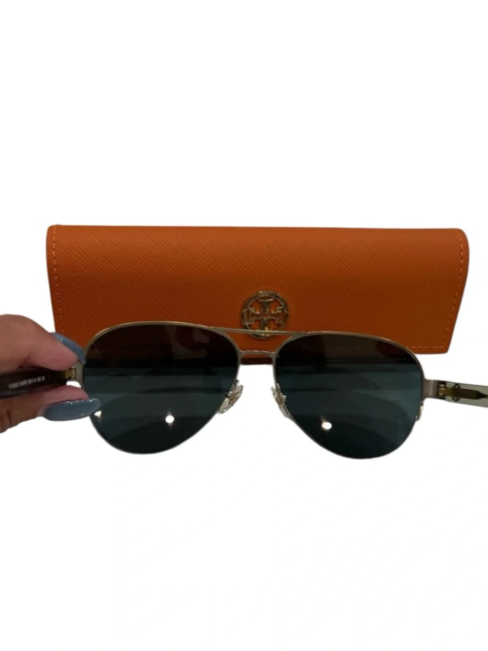 TORY BURCH: Gold-Tone Mirrored Sunglasses - TY6048